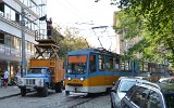 Am 14.09.2015 wird die SL 12 vorsichtig am GAS-Turmwagen vorbeigeletet. Die Linie endet hier am Journalist-Platz.